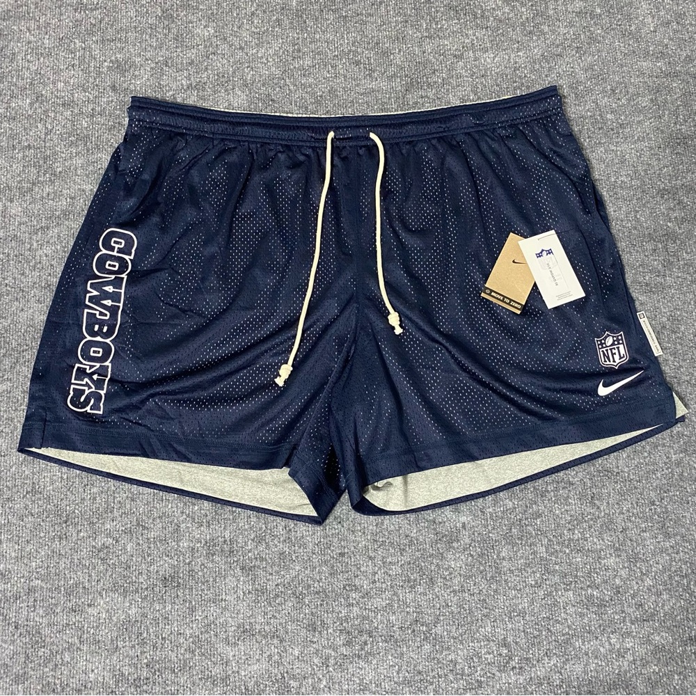 Nike NFL Dallas Cowboys Shorts Mens 4XL Standard Issued Reversible NWT